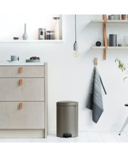 Brabantia Pattumiera a pedale NewIcon 20 Lt Platinum